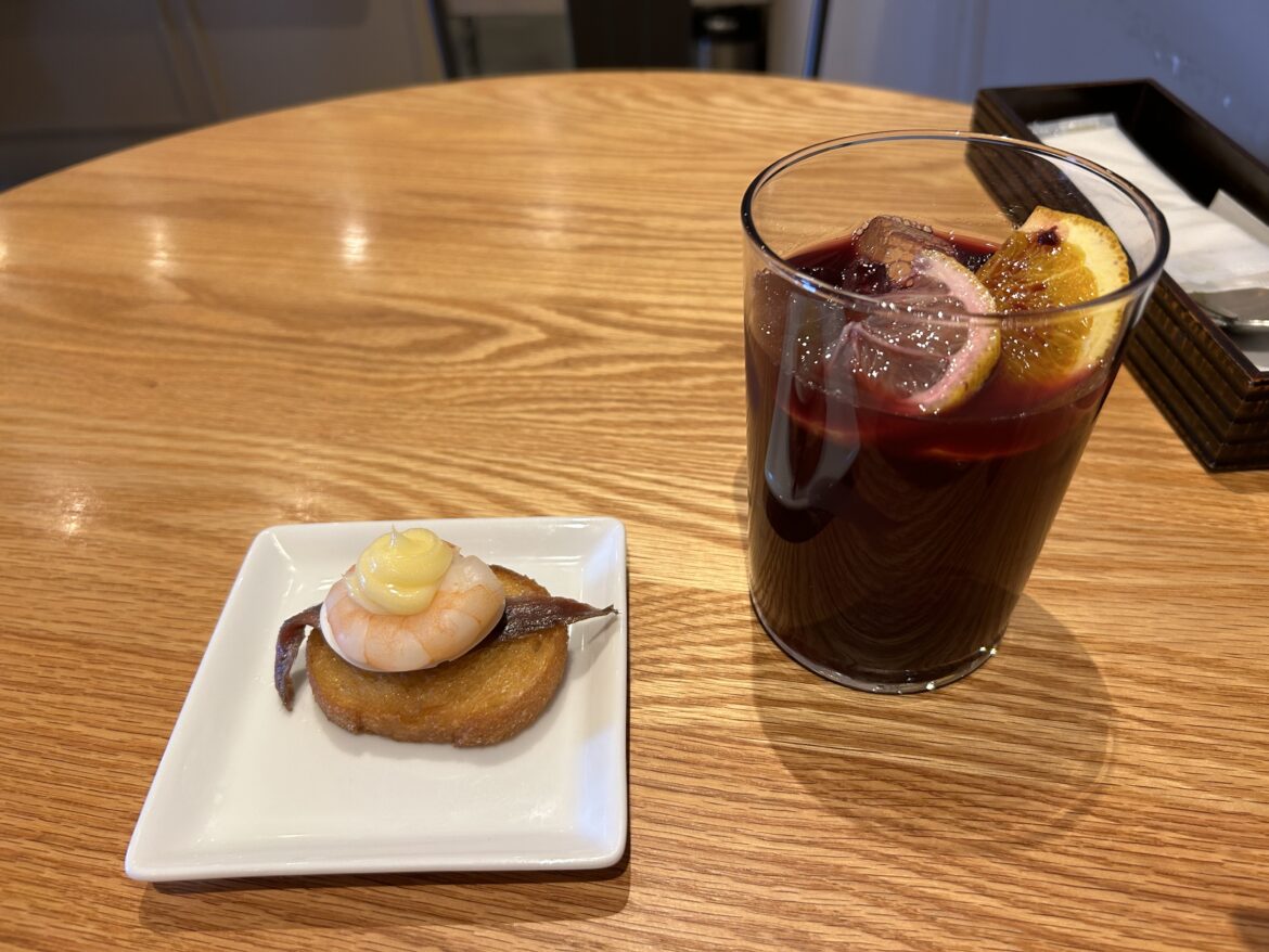 サングリアとピンチョスの写真